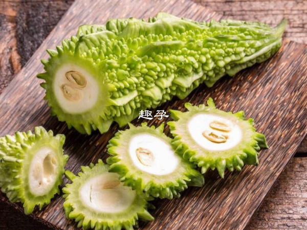 苦瓜有丰富的膳食纤维