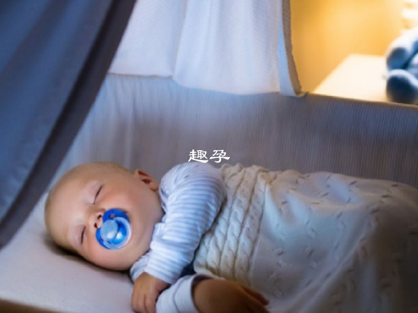 寶寶游泳能促進睡眠