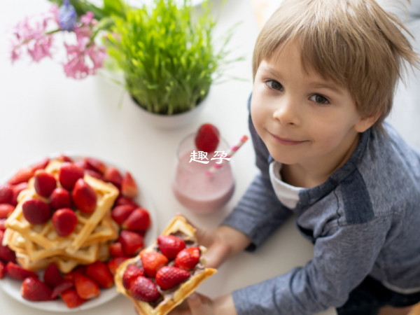 孩子多吃些有营养的食物